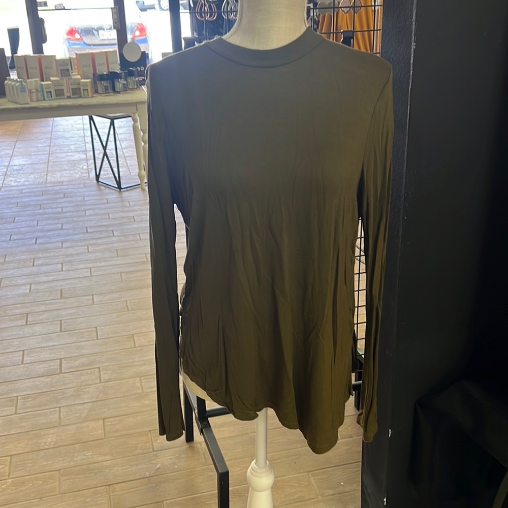 Olive Long sleeve tee with split sides
